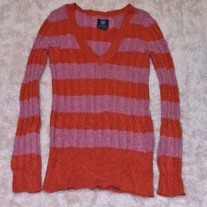 American Eagle Outfitters V-Neck Sweater - Pink and Orange